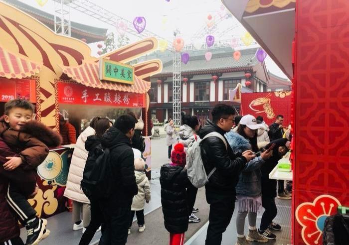 九零后男女比例揭秘，性别平衡的微妙与挑战