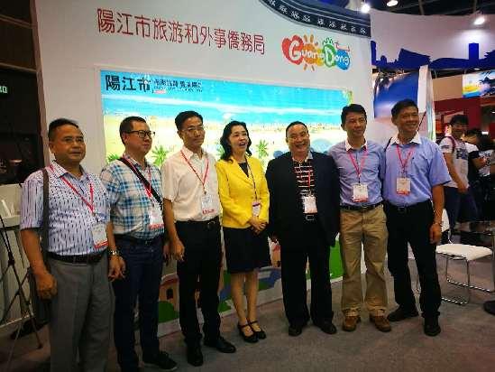 香港650万投资移民，机遇与挑战并存的黄金通道香港650万投资移民怎么样啊呢知乎