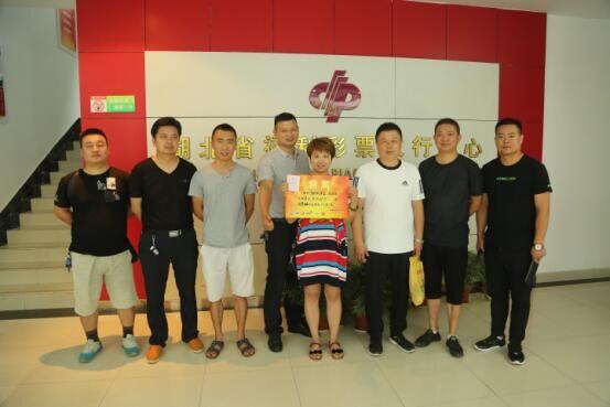今日香港6合开彩最新中奖结果汇总及分析香港6合开奖结果记录20|9年